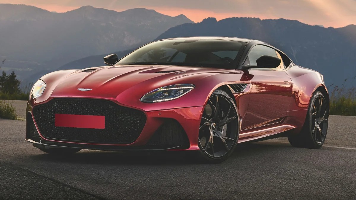 Aston Martin DBS 5.2 V12 Superleggera Zadní pohled