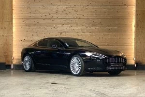 Náhled Aston Martin Rapide S Čelní pohled