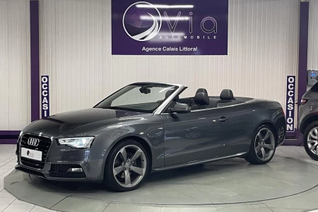 Náhled Audi A5 Cabriolet 40 TFSI S Edition Čelní pohled