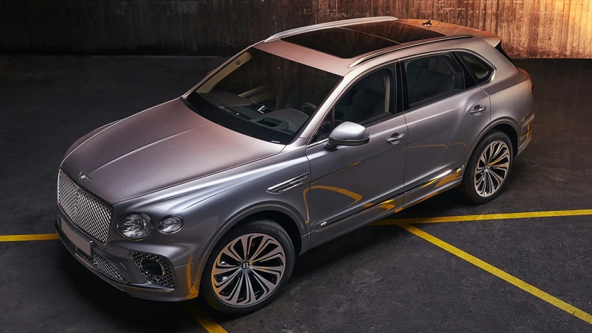 Bentley Bentayga V8 Front