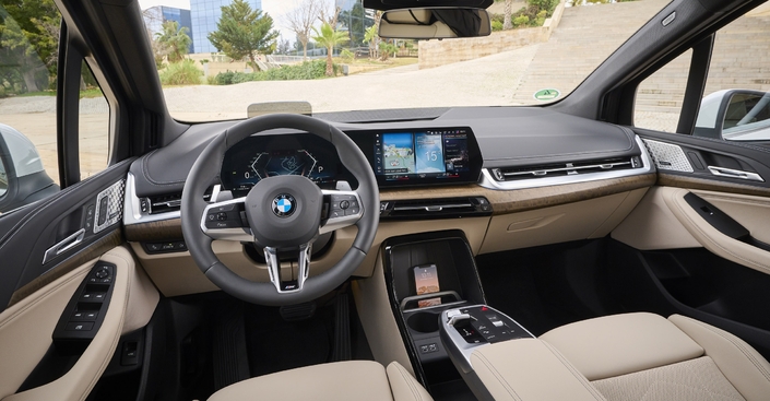 BMW 218d Active Tourer Corporate Executive Innere