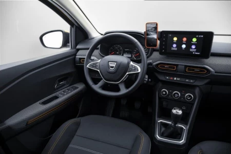 Náhled Dacia Sandero TCe 100 Comfort Interiér