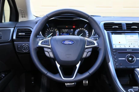 Miniaturansicht von Ford Mondeo Wagon Hybride ST-Line Innere