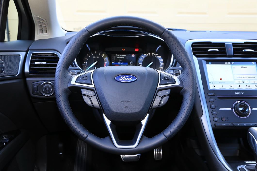 Ford Mondeo Wagon Hybride ST-Line Innere