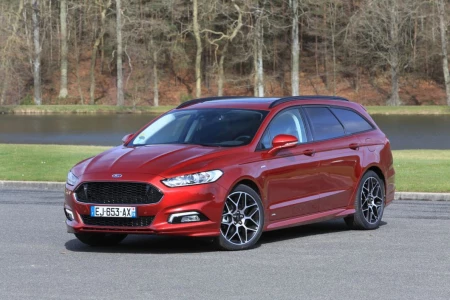 Miniaturansicht von Ford Mondeo Wagon Hybride ST-Line Vorderansicht