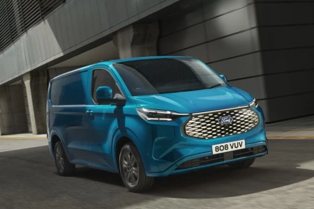 Náhľad Ford Tourneo Custom L1H1 185hp Titanium X Pohľad zpredu