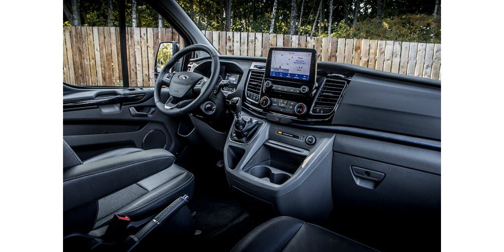 Ford Tourneo Custom L1H1 EcoBoost PHEV Interior