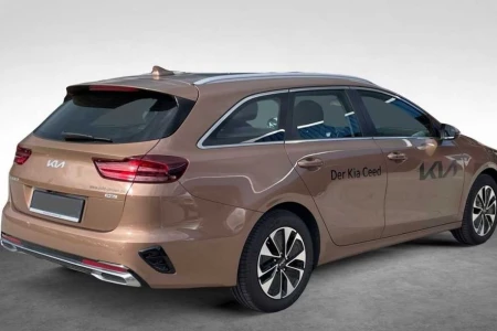 Náhled Kia Ceed Sportswagon 1.6 GDi PHEV DynamicLine Zadní pohled