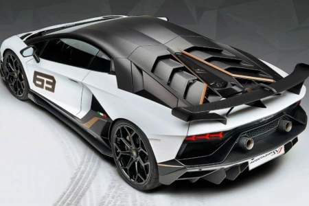 Náhled Lamborghini Aventador S Zadní pohled