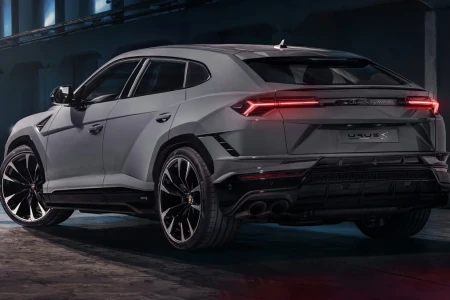 Thumbnail of Lamborghini Urus Rear view