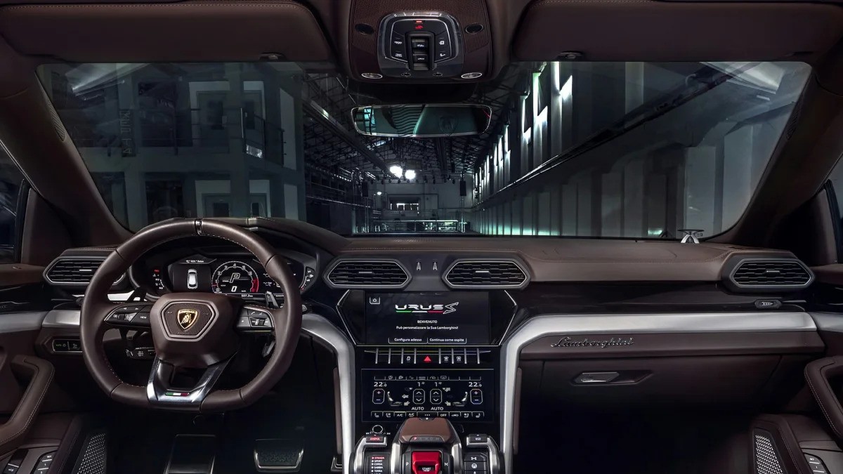 Lamborghini Urus Interior