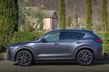 Mazda CX-5 SkyActiv-G 165 Luxury Front