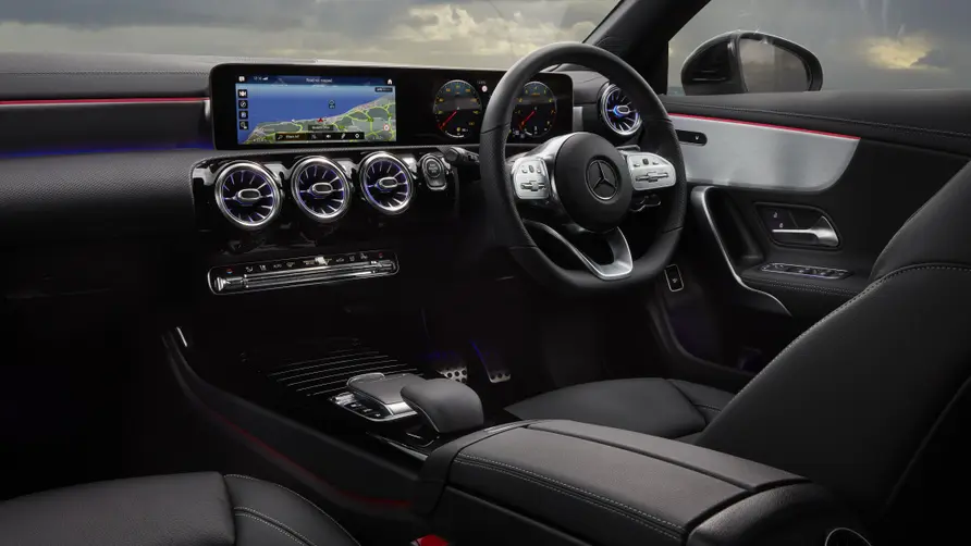 Mercedes-Benz CLA 250 E Shooting Brake Interior