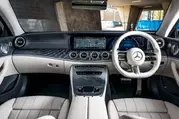 Miniaturansicht von Mercedes-Benz E 450 4MATIC Coupe Innere
