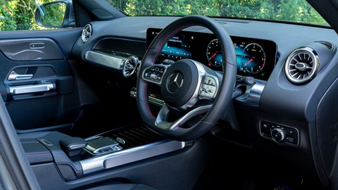 Mercedes-Benz GLB 180 Business Luxury Interiér