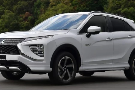 Miniaturansicht von Mitsubishi Eclipse Cross 1.5 DI-T 2WD Instyle Vorderansicht