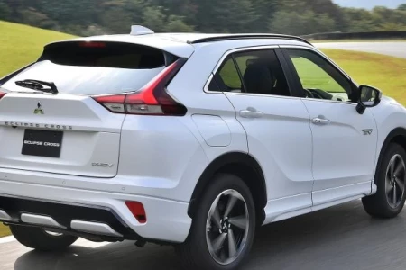 Miniaturansicht von Mitsubishi Eclipse Cross 1.5 DI-T 2WD Instyle Rückansicht