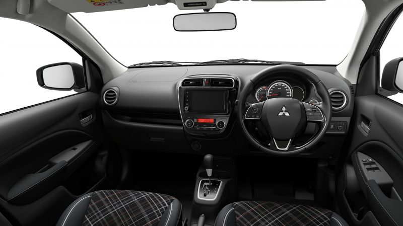 Mitsubishi Space Star 1.0 Entry Interior