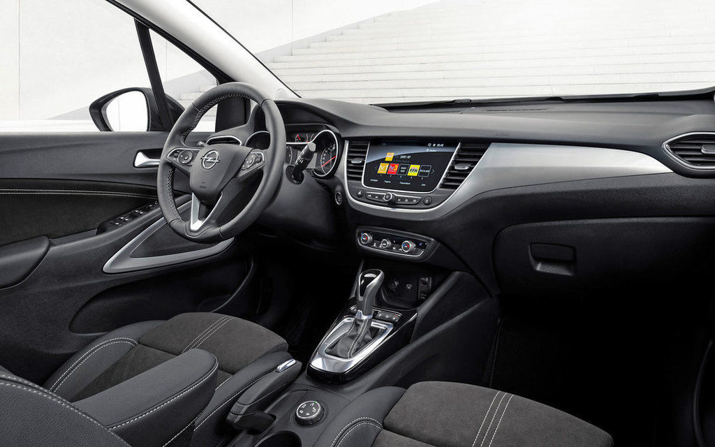 Opel Crossland 1.2 Interiér