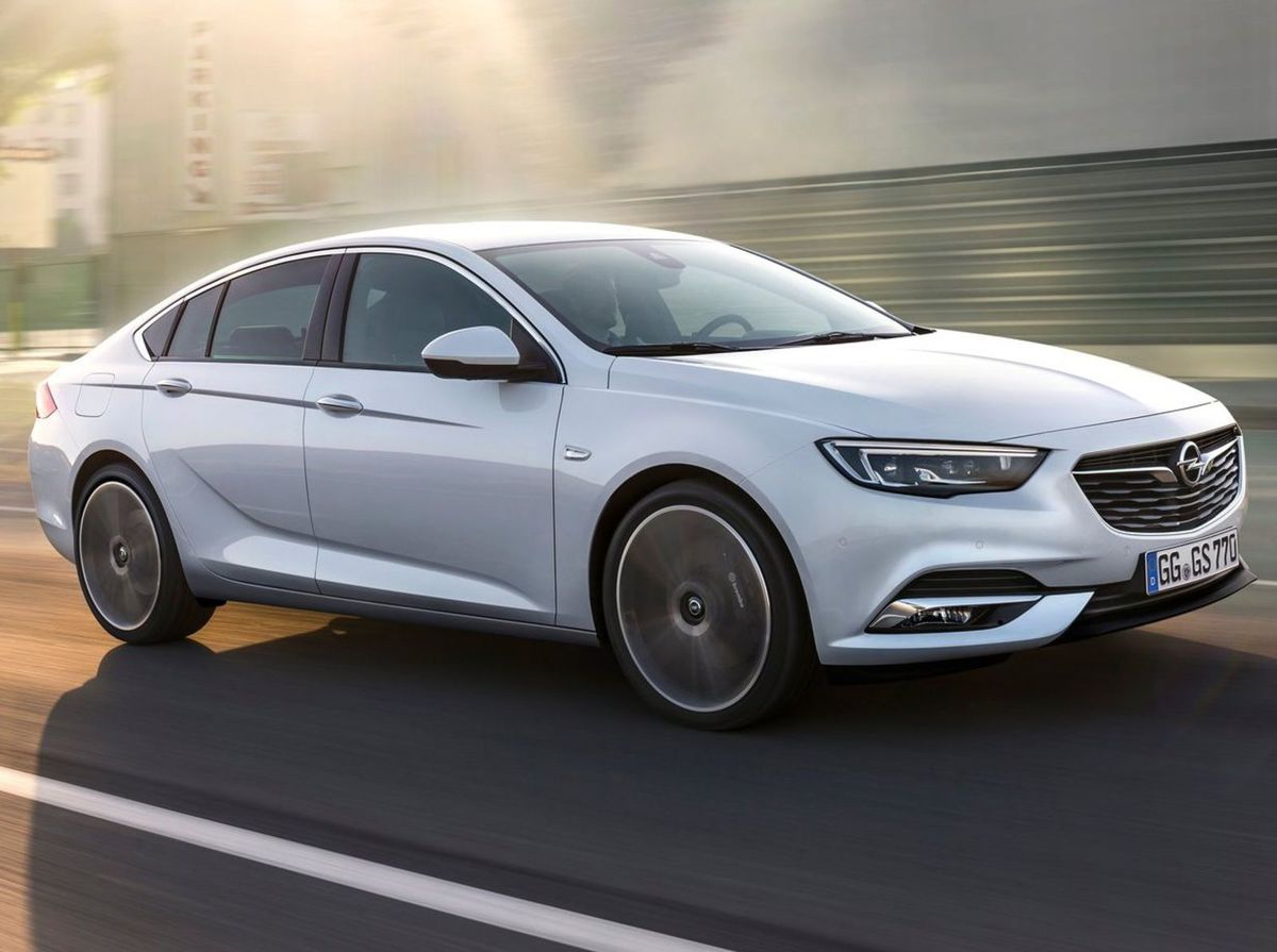 Opel Insignia Grand Sport 2.0 CDTI 174hp 4x4 Ultimate Čelní pohled