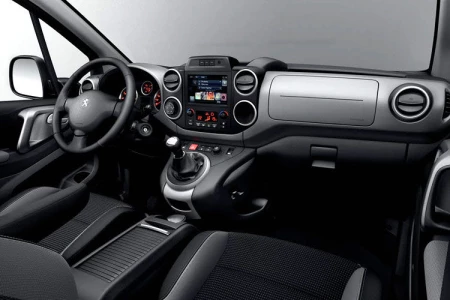 Miniaturansicht von Peugeot Partner Pro 1.5 BlueHDi 75 Innere