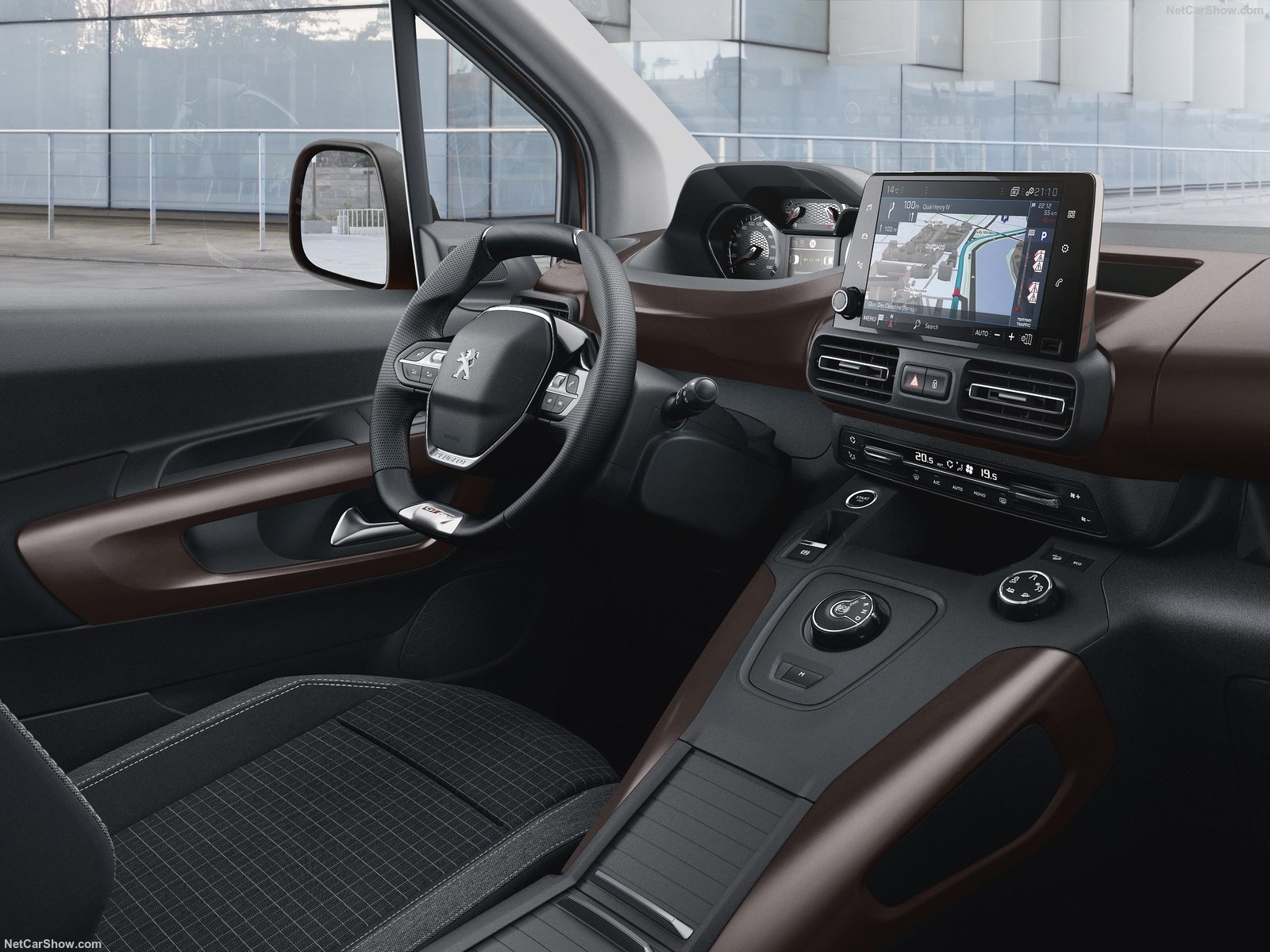 Peugeot Rifter Long Allure 1.5 BlueHDi 130 Interiér