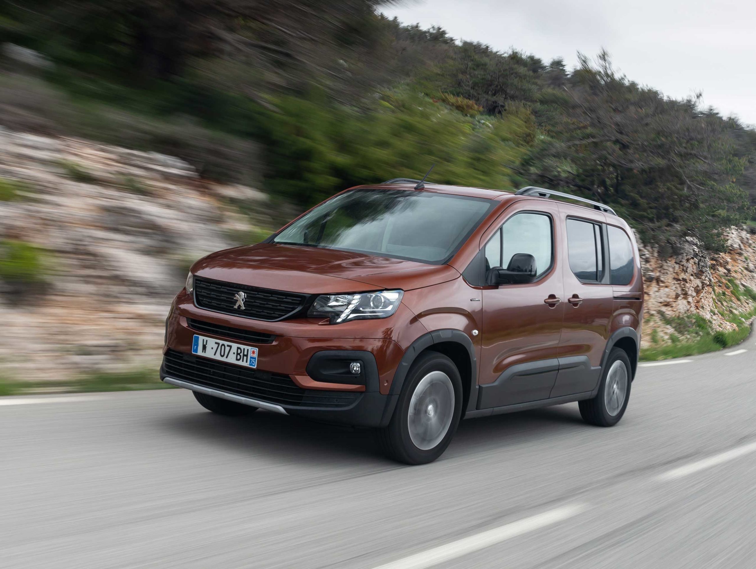 Peugeot Rifter Long Allure 1.5 BlueHDi 130 Pohľad zpredu