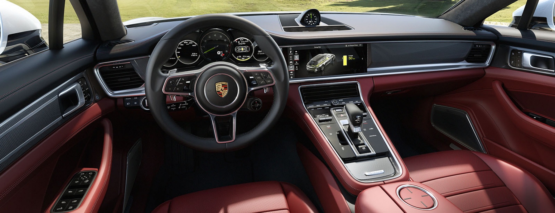 Porsche Panamera GTS Sport Turismo Interiér