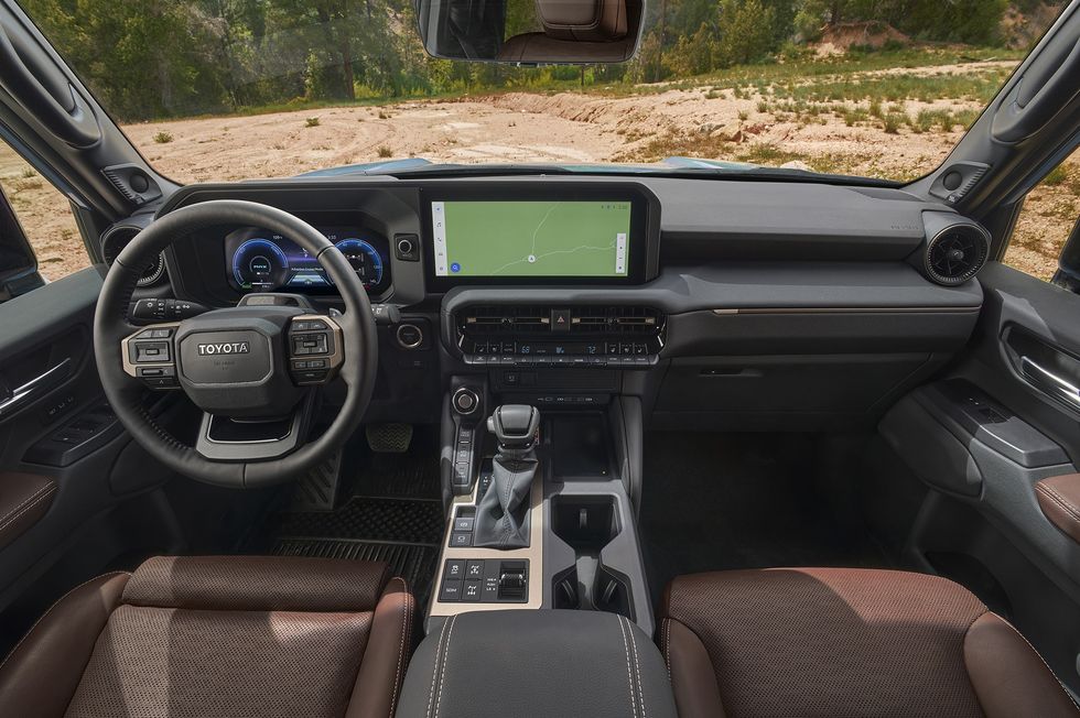 Toyota Land Cruiser 2.8 D-4D Professional 7P Innere