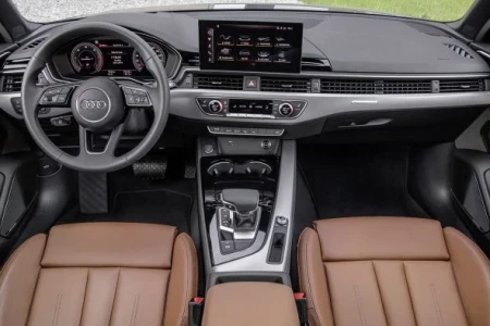 Thumbnail of Audi A4 Avant 35 TFSI S Edition Interior