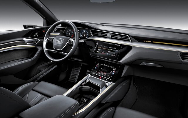 Audi E-tron 55 Quattro Business Edition Interiér