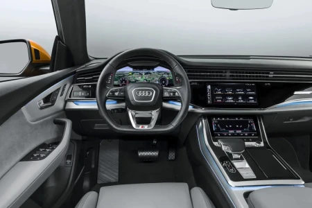Náhľad Audi Q8 55 TFSI E Quattro Pro Line Interiér