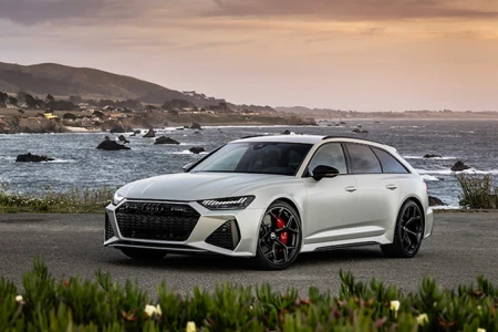 Náhled Audi RS6 Avant Quattro Čelní pohled