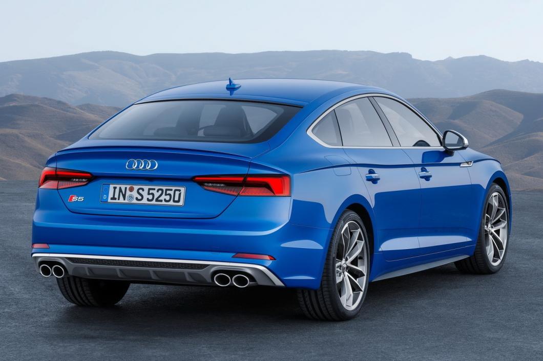 Audi S5 Sportback TDI Quattro Pohľad zozadu