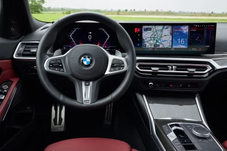 Náhled BMW 330e XDrive Interiér