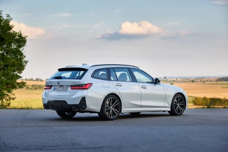 Náhled BMW M340d XDrive Touring Zadní pohled