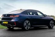Náhled BMW 740d XDrive Zadní pohled