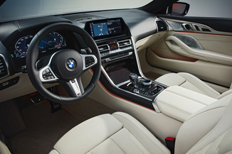 BMW 840i Cabrio Interior