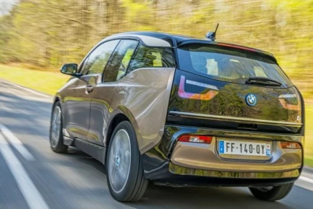 Náhled BMW I3s 120Ah Dark Shadow Edition Zadní pohled