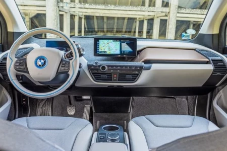 Náhled BMW I3s 120Ah Dark Shadow Edition Interiér