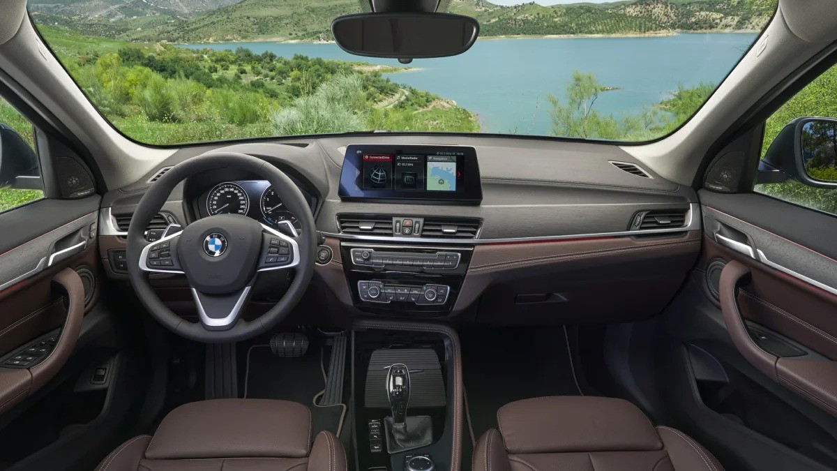 BMW X1 XDrive25e Interiér