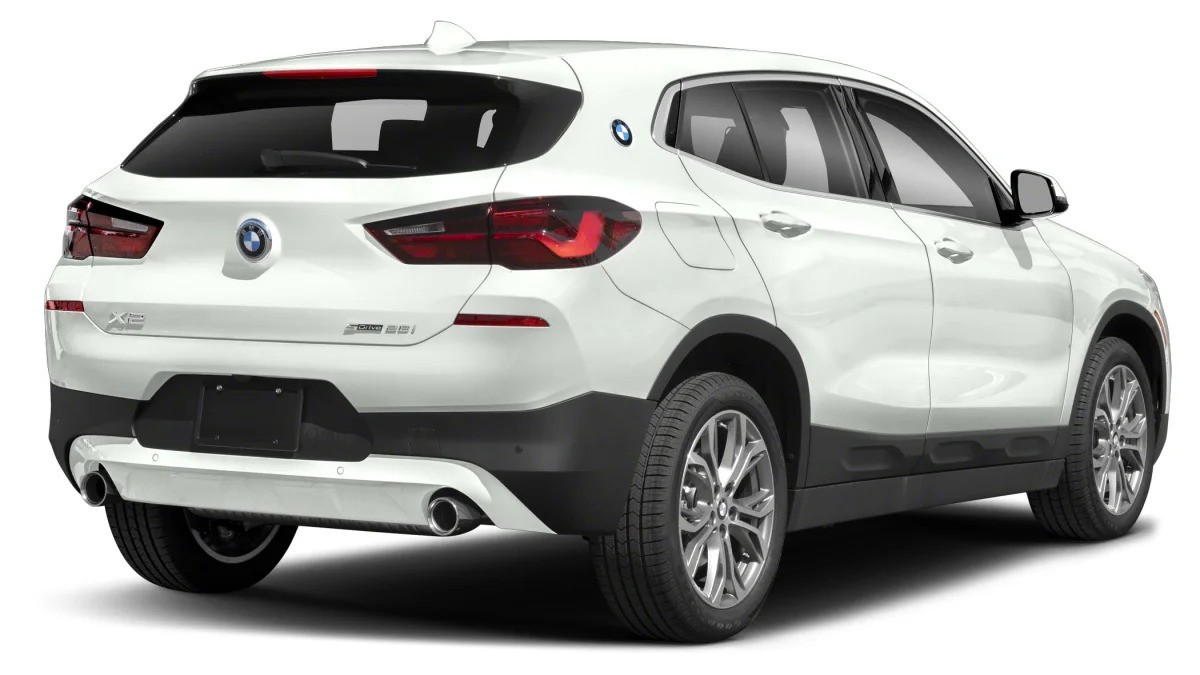 BMW X2 XDrive25e Zadní pohled