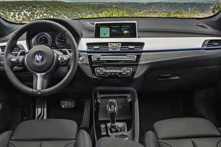 Náhled BMW X2 XDrive25e Interiér