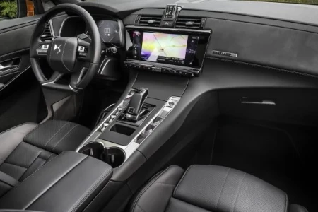 Náhľad DS DS7 Crossback PureTech 130 So Chic Interiér