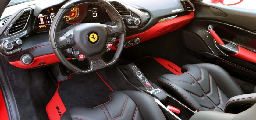 Ferrari 488 GTB Pista Interior