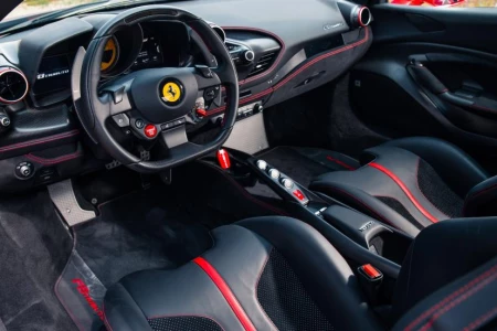 Miniaturansicht von Ferrari F8 Tributo Innere