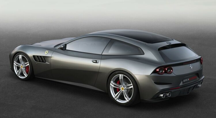 Ferrari GTC4 Lusso V8 Rear view