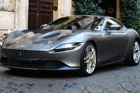 Miniaturansicht von Ferrari Roma Vorderansicht
