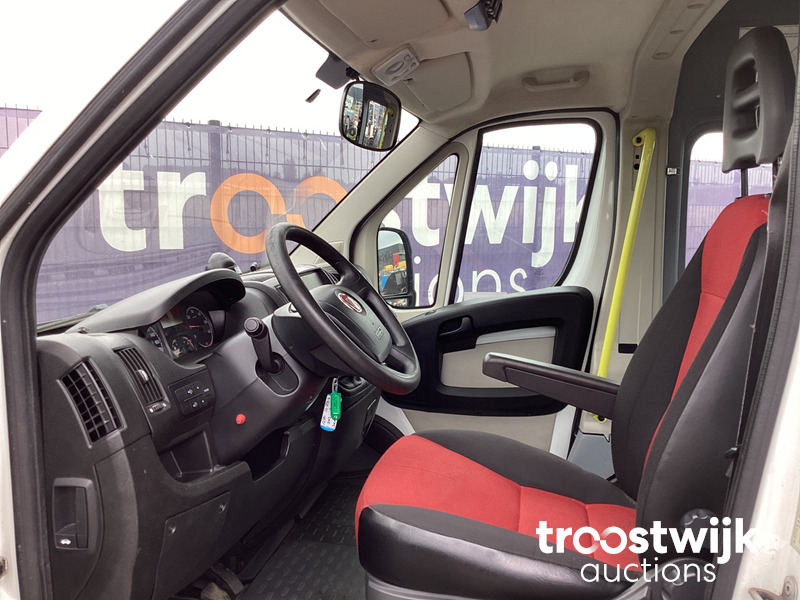 Fiat Ducato Combinato L2H2 35 3.0 Natural Power Innere