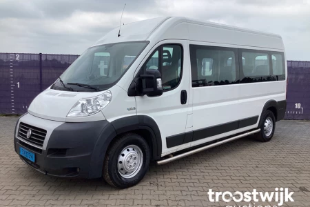 Miniaturansicht von Fiat Ducato Combinato L2H2 35 3.0 Natural Power Vorderansicht